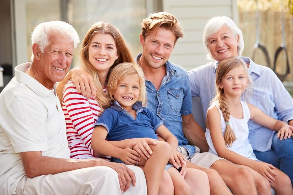 Interest Free Dental Payment Plans Blog on Morgan Street Dental Centre - Multi Generation Family Photo All Smiling